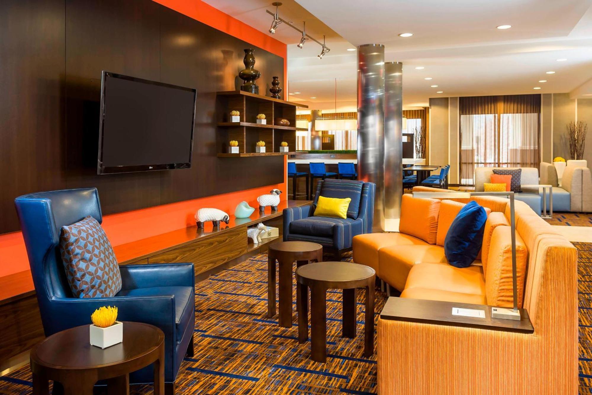 Courtyard By Marriott Stafford Quantico Hotel Triangle Exterior photo